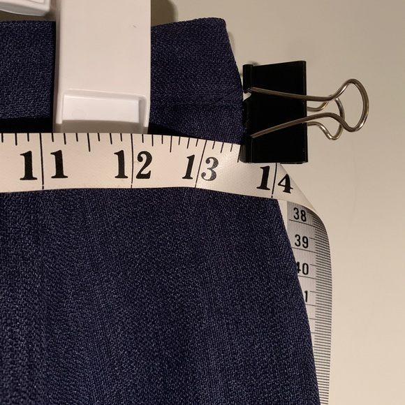 LARRY LEVINE PETITE BLUE TEXTURED SUIT - Picture 14 of 16